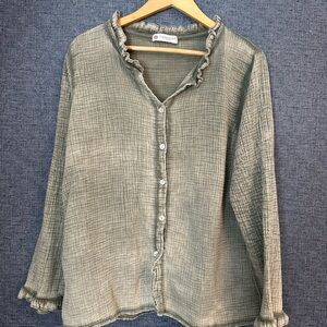 Cobblestone Living Sage Blouse with Ruffle Collar Made In Italy 100% Cotton